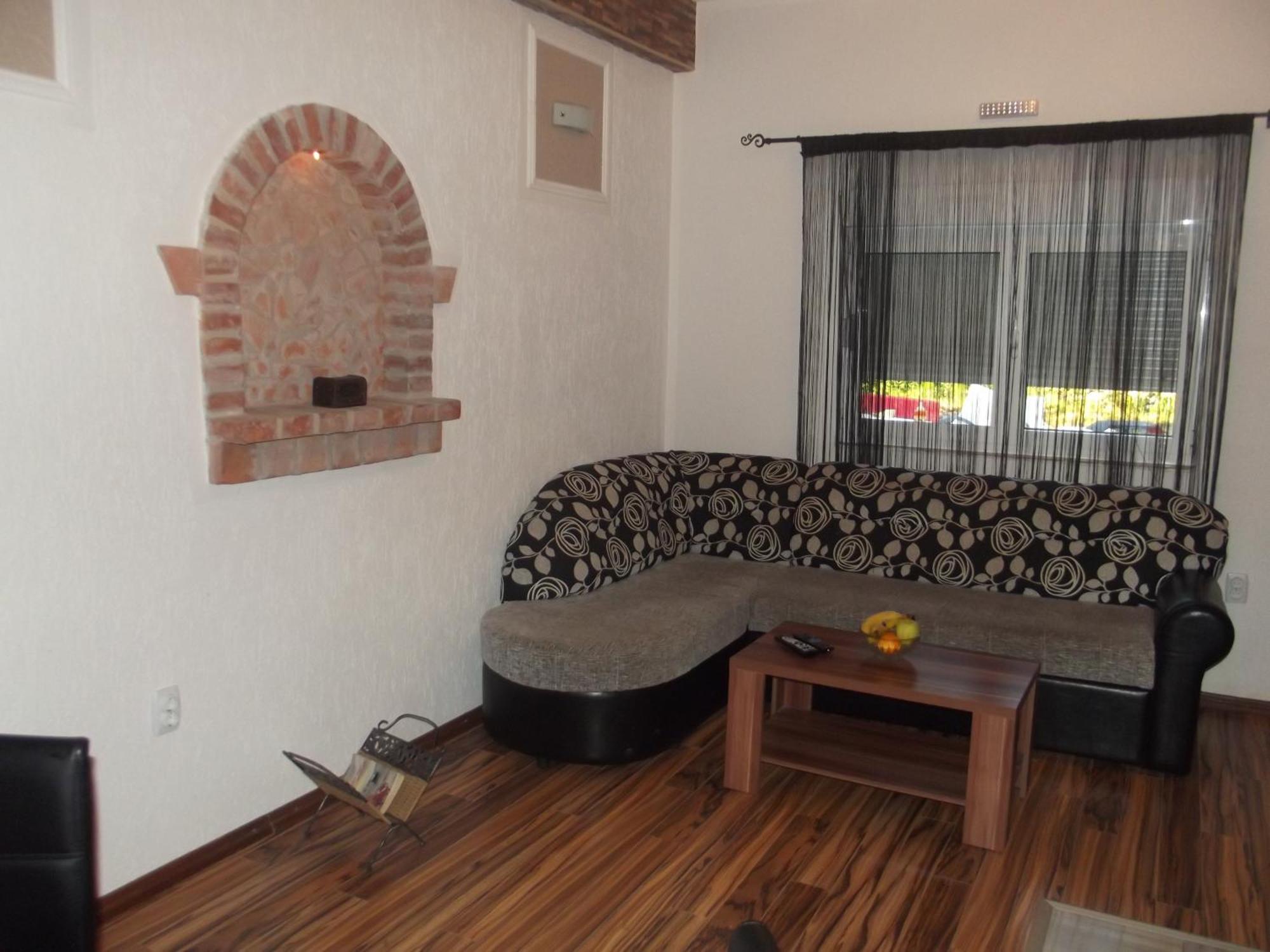 בודווה Apartments Ljiljanic מראה חיצוני תמונה