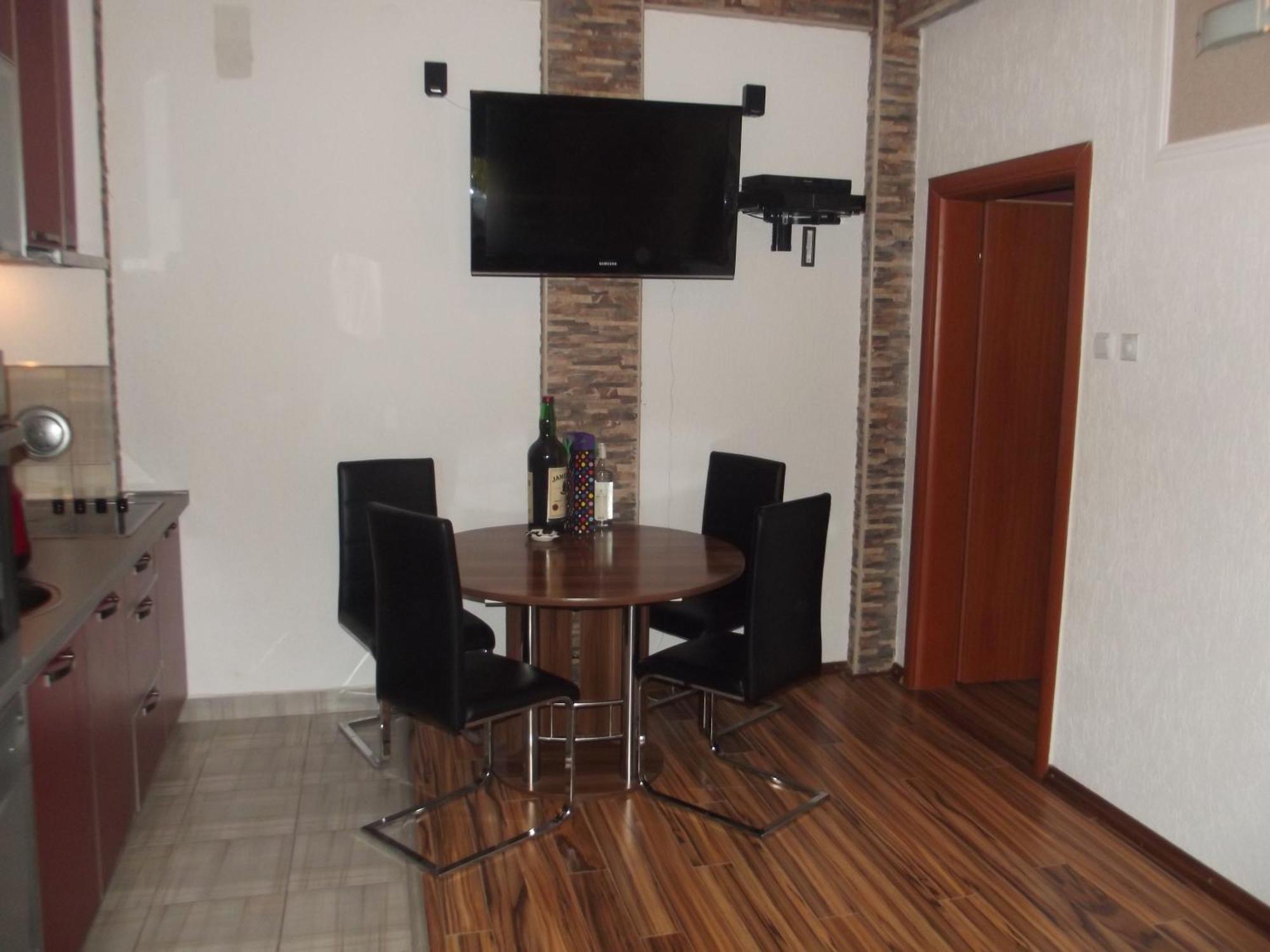 בודווה Apartments Ljiljanic מראה חיצוני תמונה