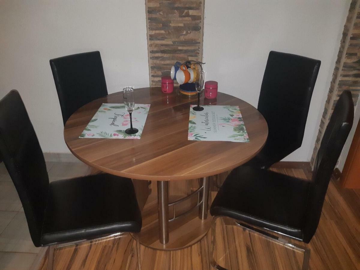 בודווה Apartments Ljiljanic מראה חיצוני תמונה