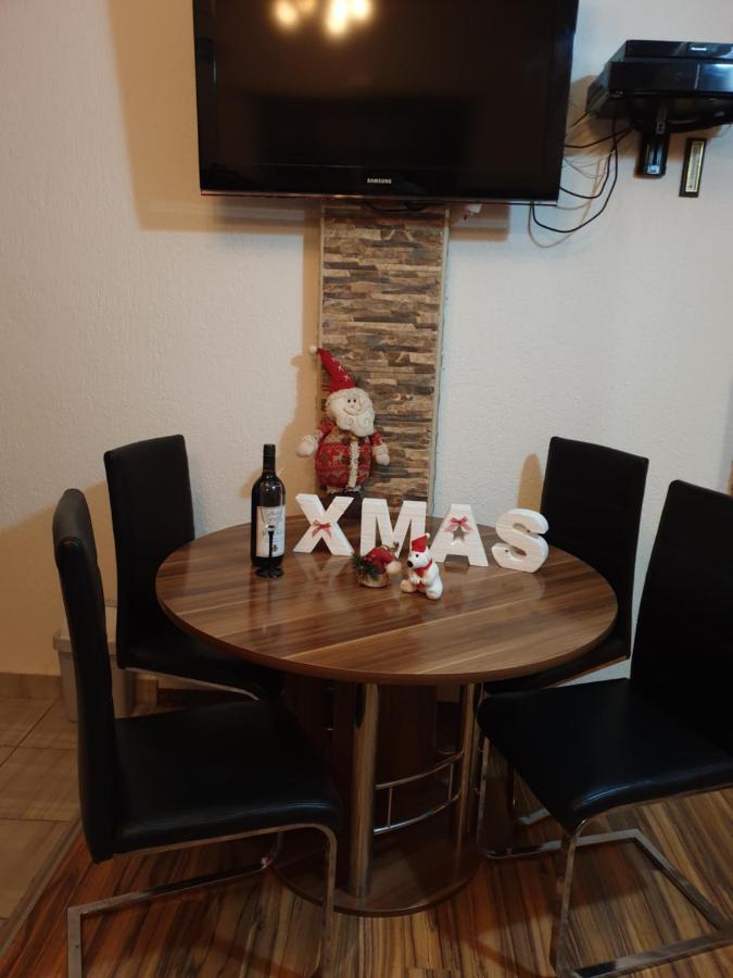 בודווה Apartments Ljiljanic מראה חיצוני תמונה
